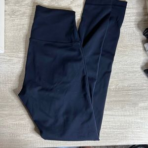 Lululemon Wunder train 28’ leggings size 6